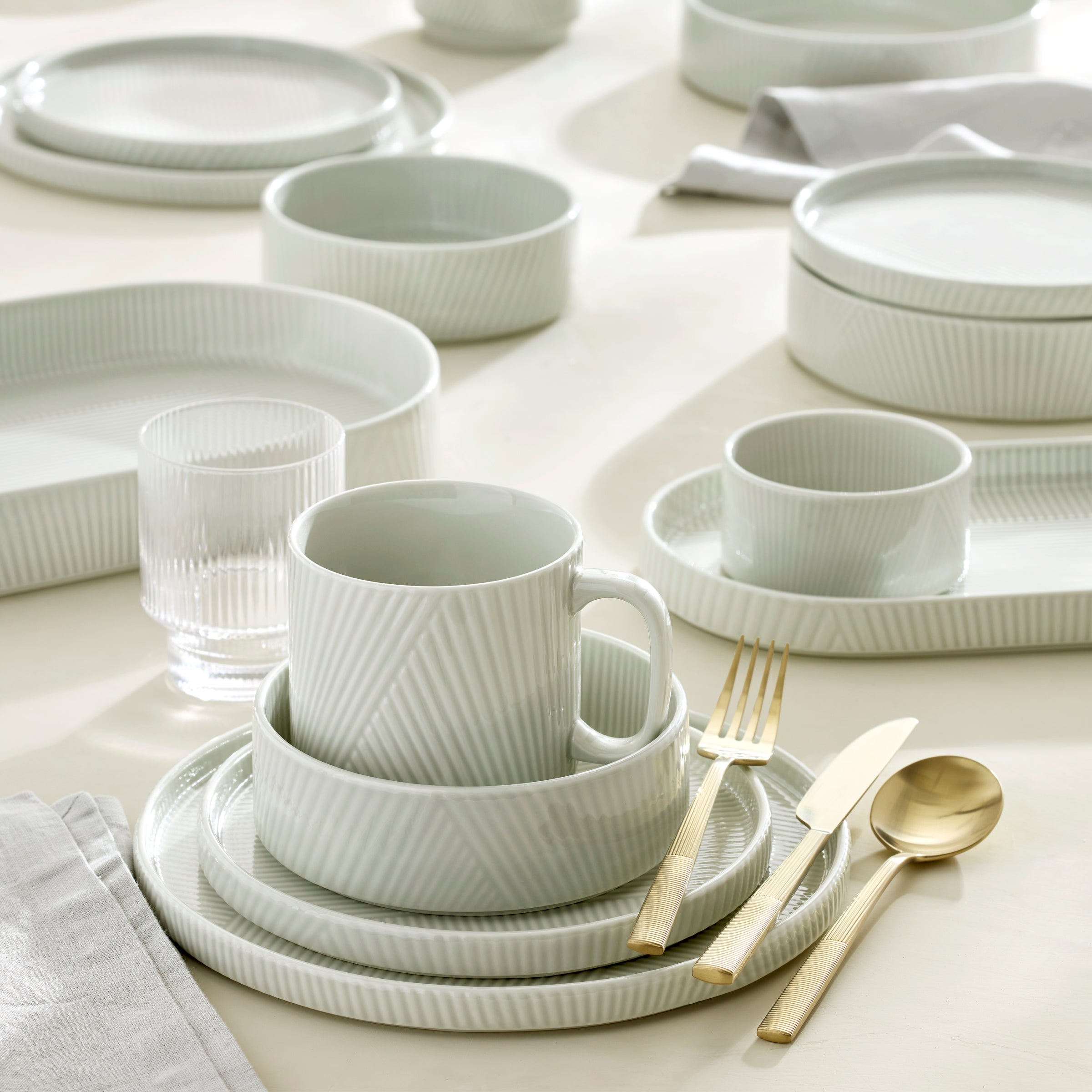 Modulus Champagne Satin 20 Piece Flatware Set