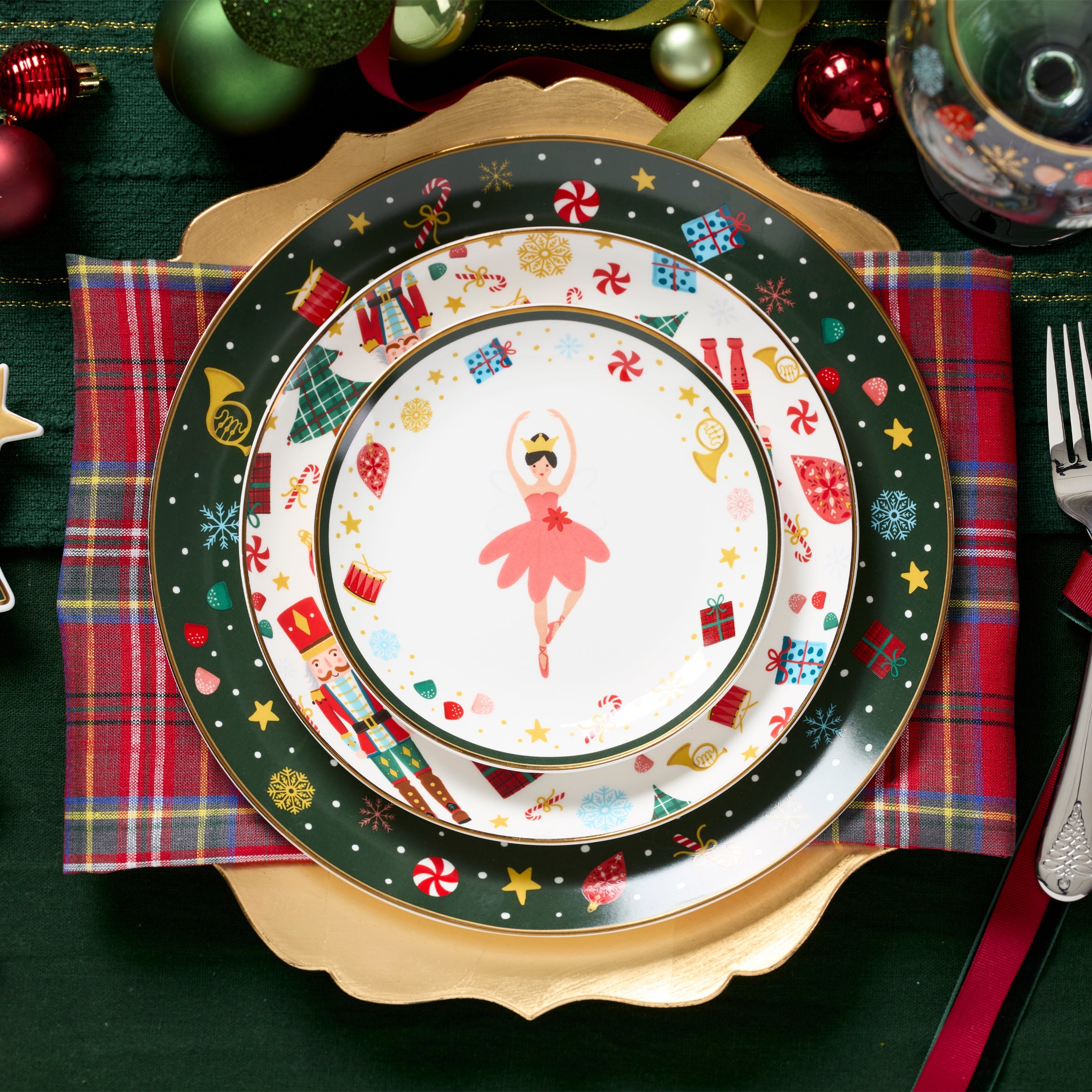 Nutcracker Ballet Accent Plates - Set of 4