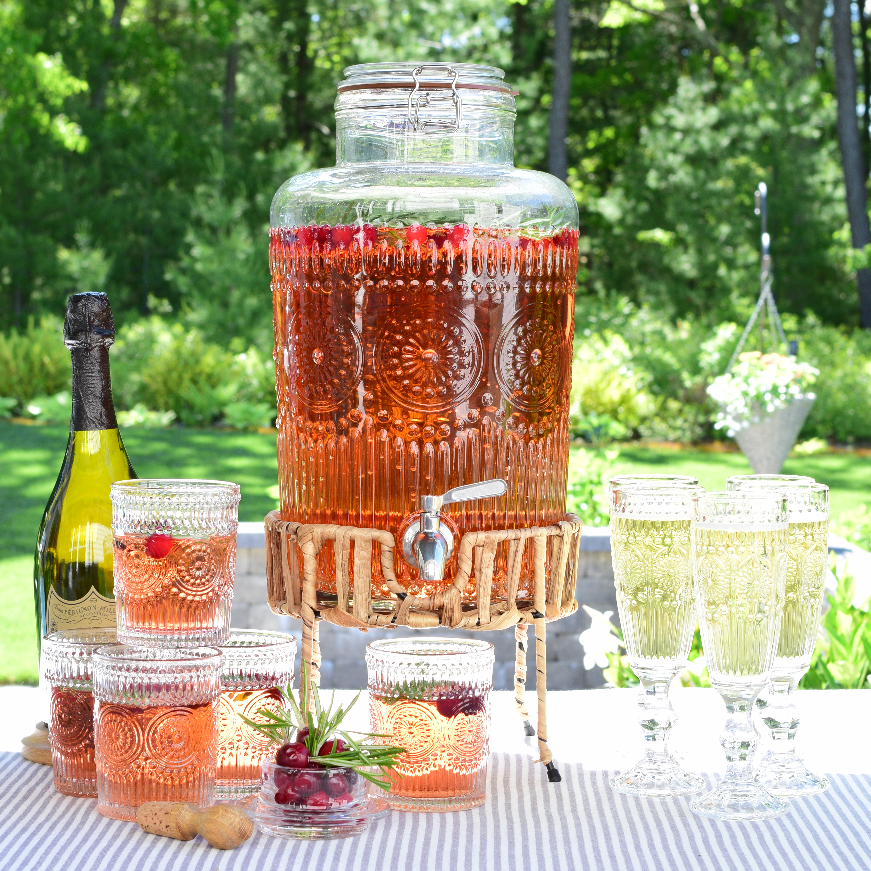 "Fiesta Beverage Dispenser, 8L / 2.1 gal"